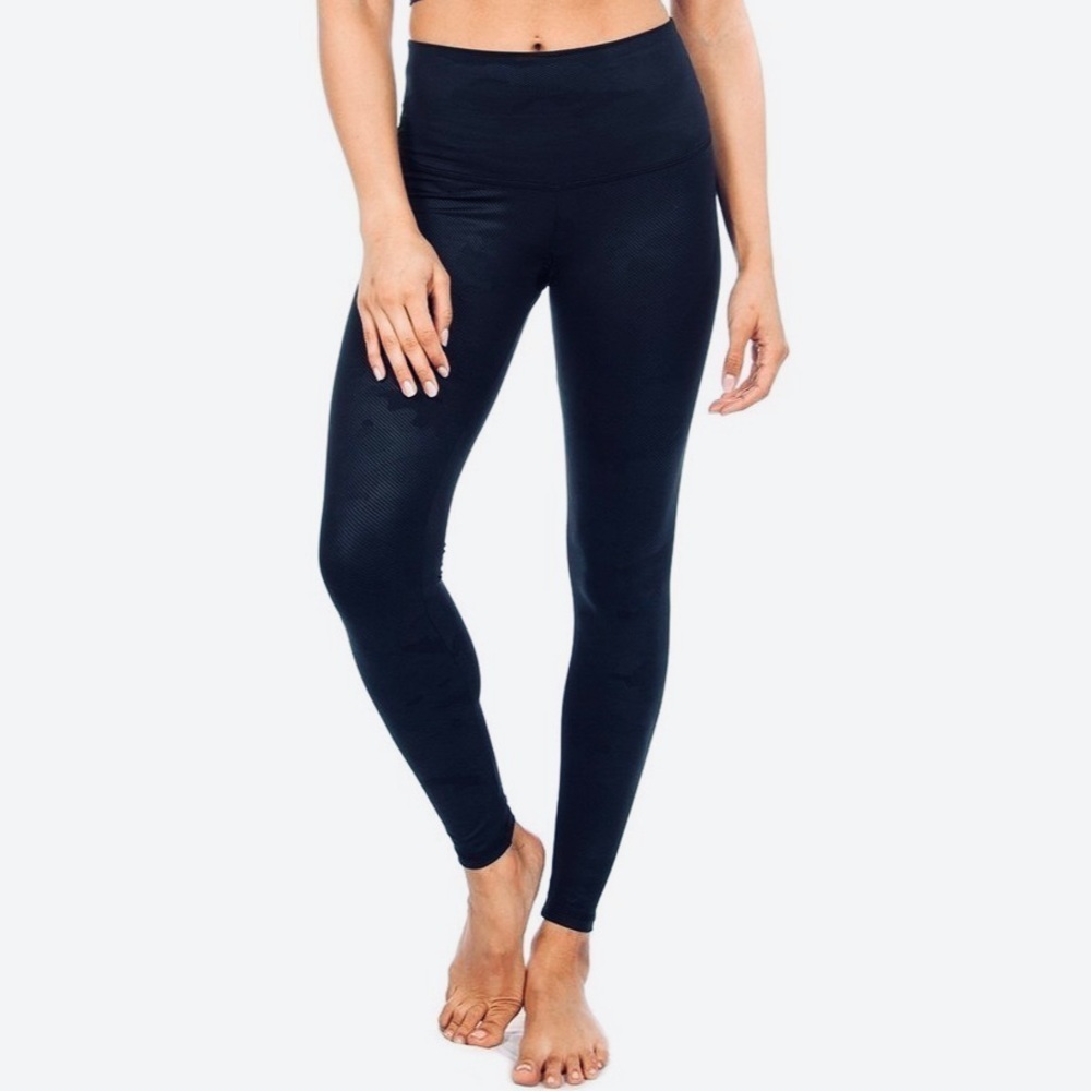 Strut This Navy Blue Embossed Camo Dallas Teagan Ankle Leggings EUC Size XS